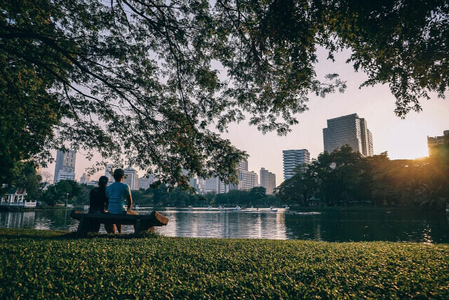 Urban environments Urban areas with green spaces