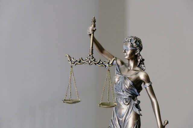 Justice Scales of justice