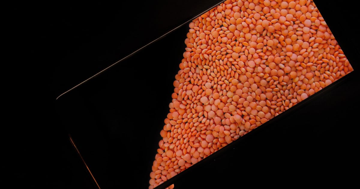 Orange pulses in a mobile phone