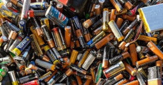 How to dispose of batteries