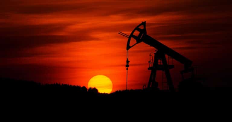 Oil rig