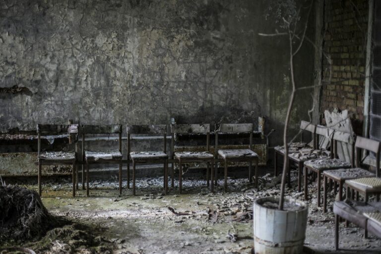 A hauntingly abandoned room in pryp'yat, ukraine, showcasing decay and desolation.
